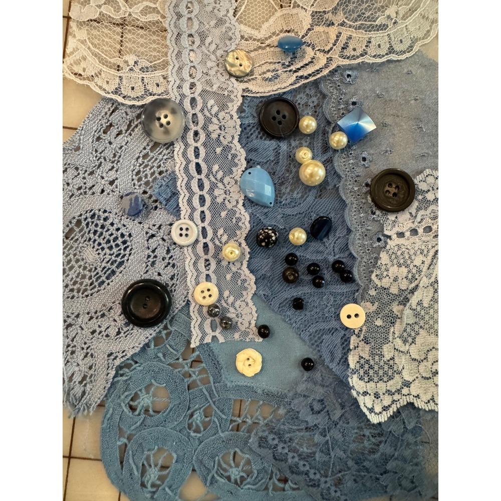 Blue  & Pink Kit 35+ Vintage Embroidered Linens Lace Button Junk Journal vintage - Picture 4 of 16
